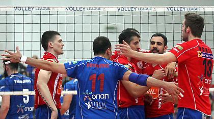 «Εξορία» στον Φοίνικα