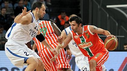 Ο Κεϊλίν Λούκας «σκότωσε» τον Ζούρο