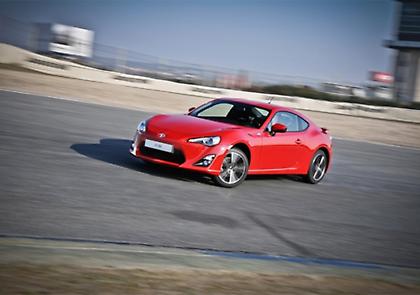 Οδηγούμε τώρα το Toyota GT 86 στη Βαρκελώνη