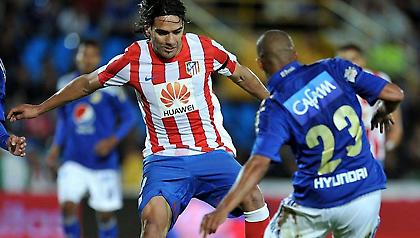 Ακόμη βάζει γκολάρες ο Φαλκάο (video)