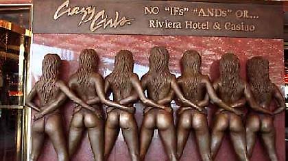 Απίστευτο: Απεργούν τα κορίτσια του Crazy Horse!