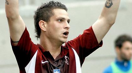 «Νοκ άουτ» ο Ζεκίνια!