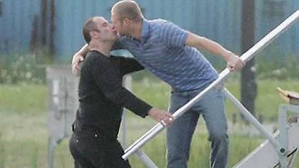 Δεν έχει αφήσει άντρα γι’ άντρα ο Τραβόλτα!