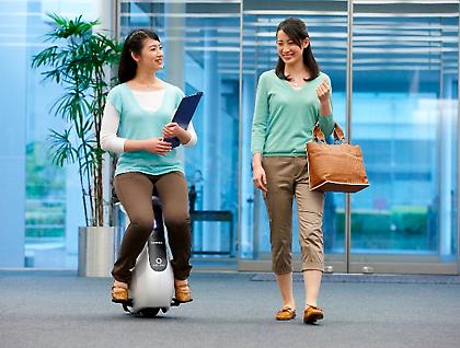 Honda Uni-Cub για... προσωπικές μετακινήσεις