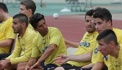 Εμπιστεύεται τους μικρούς