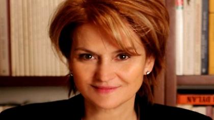 Πώς μπορεί μια βουλευτής (η κυρία Ρεπούση) να εξοργίσει τόσο κόσμο;