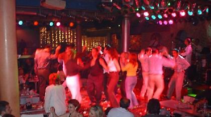 Ποδόσφαιρο και… μπουζούκια είναι ένα!