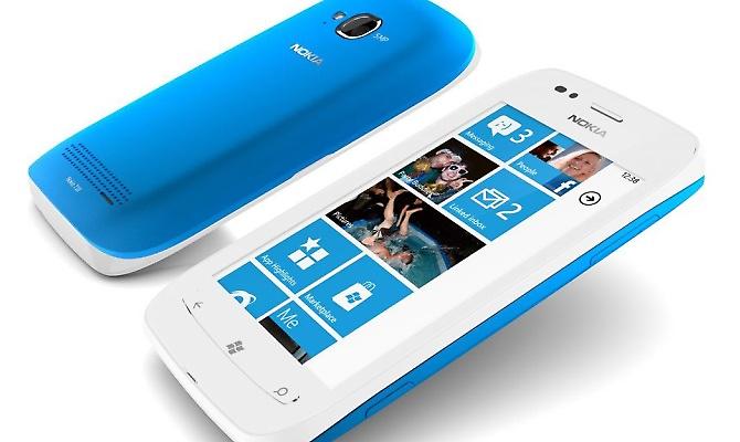 Παρουσιάζουμε το φθηνότερο Nokia Windows Phone, το Lumia 710