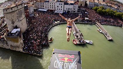 Η ελίτ του Cliff Diving επιστρέφει!