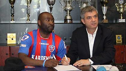 Στην Καραμπούκσπορ ο Λούα Λούα