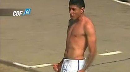 Κόκκινη; Θα τα σπάσω όλα! (video)