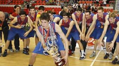 Τρέμε Ναβάρο, έρχεται ο Πέρεθ