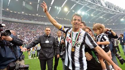 Παραμένει… σημαία της Γιουβέντους!