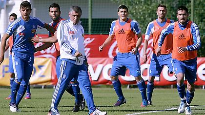 Τεστάρει τις δυνάμεις της