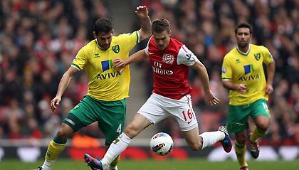 Ράμσεϊ: «Πρέπει να μείνει ο Φαν Πέρσι»