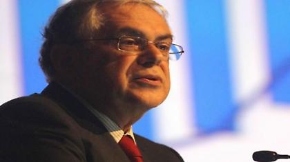 Ο συνειδητά επικίνδυνος κ. Παπαδήμος…