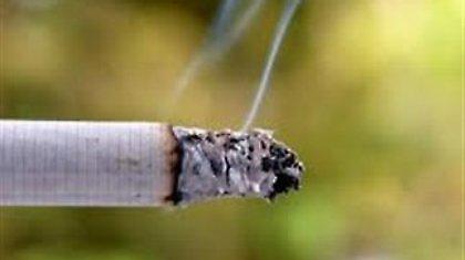 Δοκιμάζουν το τσιγάρο από την ηλικία των 11