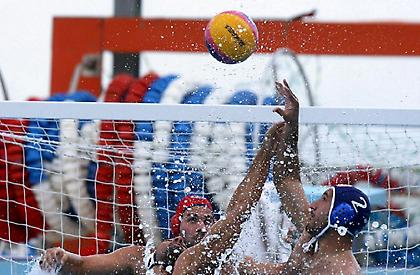 Της έσπασε τον… Λαιμό