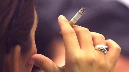 Το 45% των καπνιστών ετοιμάζεται να «κόψει» το τσιγάρο