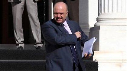 «Άρωμα» σκανδάλου σε εγκύκλιο του ΥΠΟΙΚ