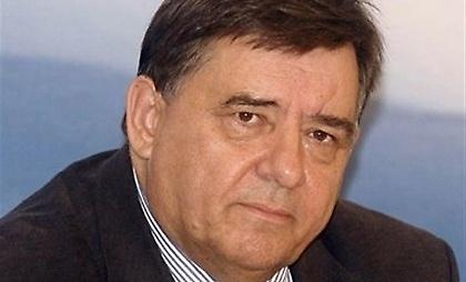 Καρατζαφέρης: «Ο Καραμανλής δεν διδάσκεται απο τα λάθη του»