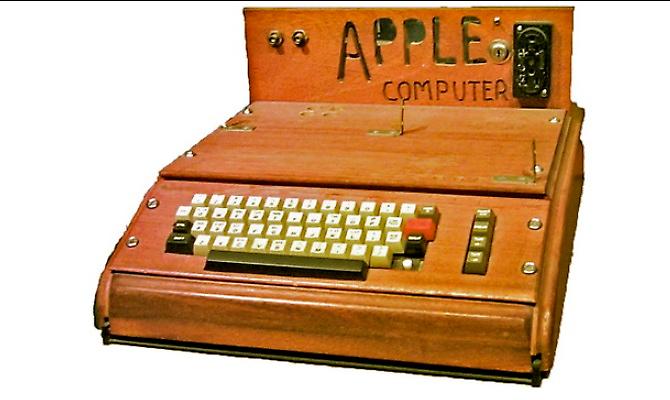Συλλεκτική έκδοση του πρώτου Apple σε δημοπρασία