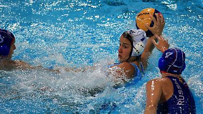 «Τους κοιτάμε όλους στα μάτια»