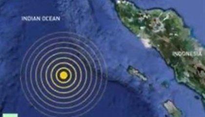 Ισχυρός σεισμός 6,1 Ρίχτερ στην Ινδονησία