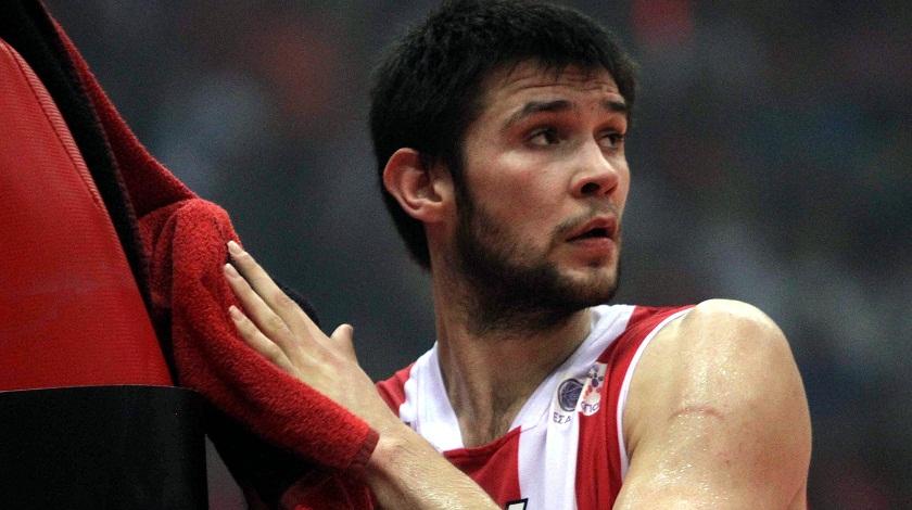 Ουίζαρντς «καλούν» Παπανικολάου