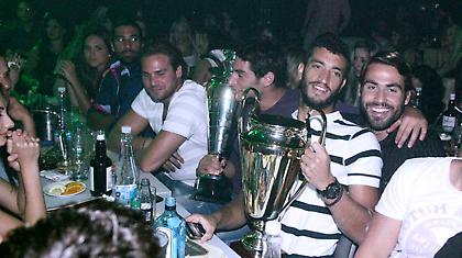 Οι πρωταθλητές το γιόρτασαν με την ψυχή τους! (pics)