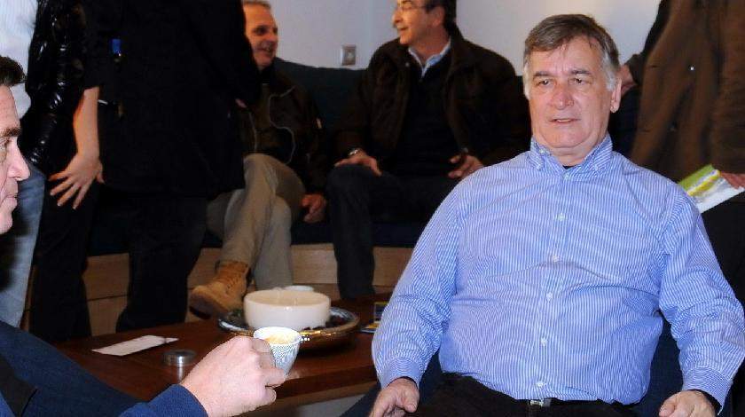 Την… «κάνει» ο Ερασιτέχνης