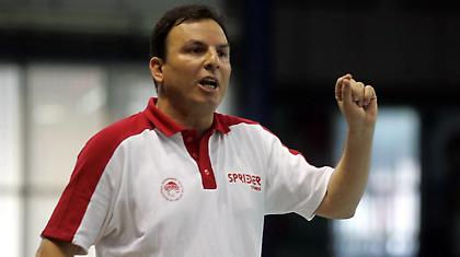 Παραμένει ο Βλάχος