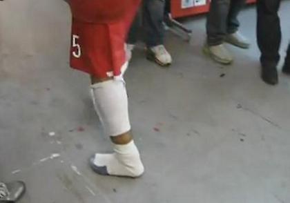 Ο Λο έχασε τα παπούτσια του στους πανηγυρισμούς (video)