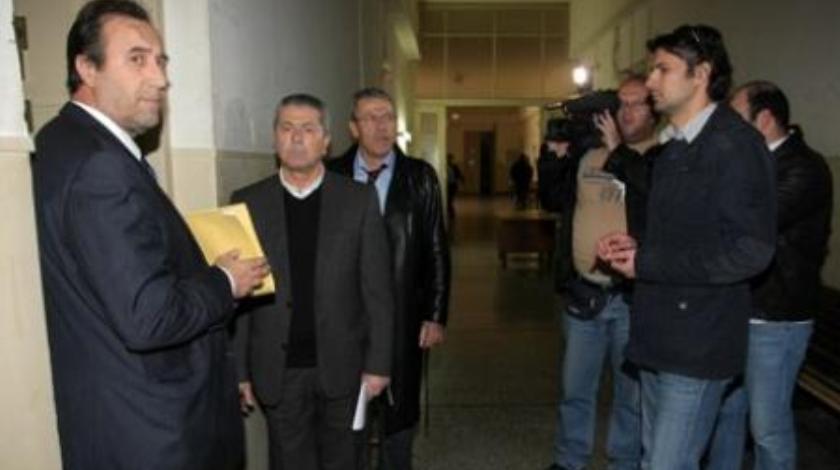 Συνεδριάση με... δόσεις!