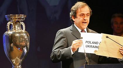 Πλατινί: «Θυμάστε τι έγινε το 2004…»