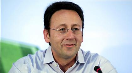 «Η χώρα υπάρχει και λειτουργεί κανονικά»