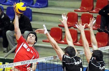 Στα ερυθρόλευκα ο Γιούρισιτς