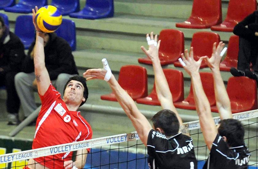 Στα ερυθρόλευκα ο Γιούρισιτς