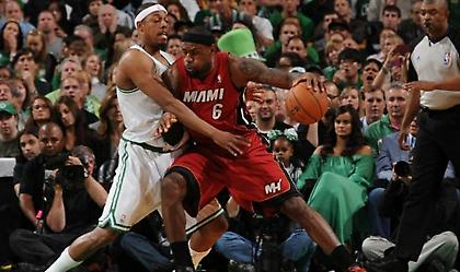 Νύχτα οργίων για Λεμπρόν