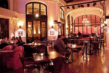 Η Στοά 99 υποδέχεται το Euro 2012