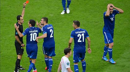 «Κράξιμο» στο twitter για την αποβολή του Σωκράτη