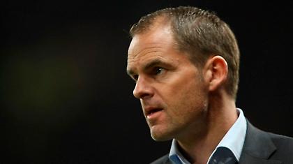 Συμβουλές Ντε Μπουρ σε Φαν Μάρβαϊκ