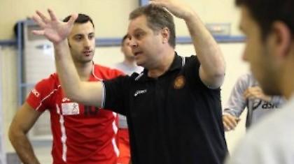 Στον Φοίνικα Σύρου ο Πάτρας