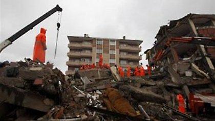 Έξι τραυματίες από τον σεισμό στην Τουρκία