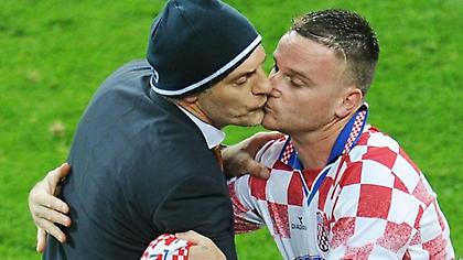 Πες το μ’ ένα φιλί (pics)