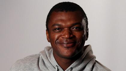 «Όχι» Ντεσαγί σε Σουόνσι