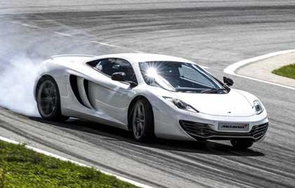 Πιο δυνατή η McLaren MP4-12C!