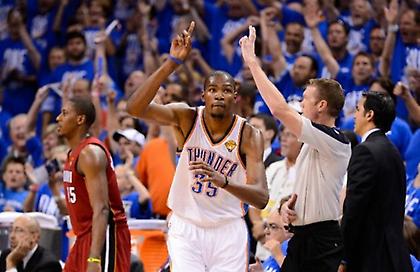 Αστραπές και βροντές!