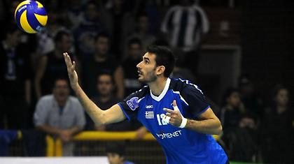 Θέλει Σμαραγδή ο Φοίνικας