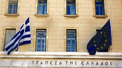 «Πιθανώς αναγκαία η μονομερής αποχώρηση από το ευρώ»